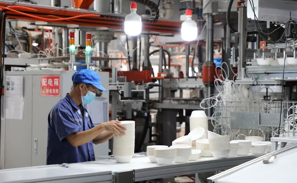 Guangxi sugar industry circular economy bagasse tableware production line